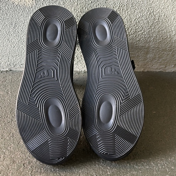 SKYTRACK Mesh Knit High Rivet Leather Black Sneakers SZ EU 40 - Picture 11 of 11